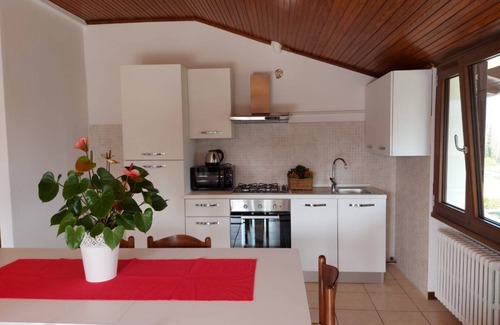 Travedona-Monate Apartment | Bnbook Casa Dei Peschi 3- Lago di Monate