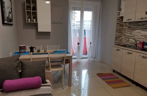 Rho Apartment | Bnbook-Skyliner Train Station