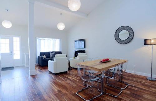 Kitchener House | Boardwalk Homes - Executive Townhomes
