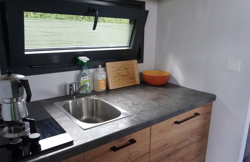 Thierache Sambre et Oise Boat Rental | Boat 'Bateau Comfortable Sur L'eau' with Shared Terrace