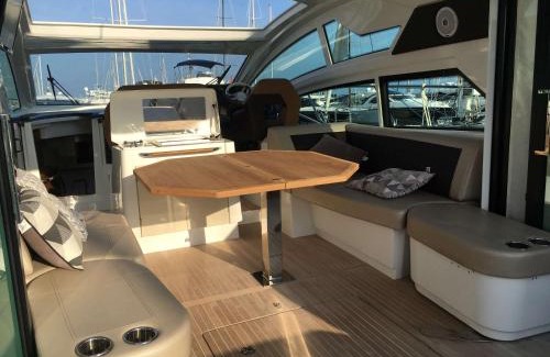 Chiaia Boat Rental | Boat For Events