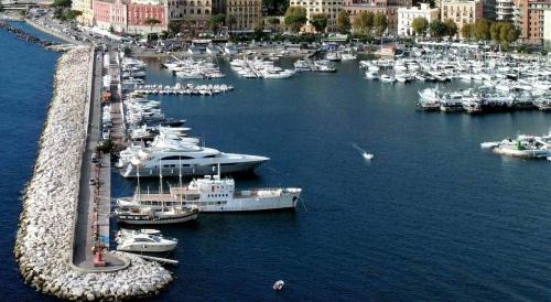 Chiaia Boat Rental | Boat For Events