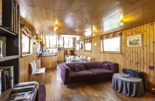 Noordschote Boat Rental | Boat in Merkem near Lake and Brook Lands
