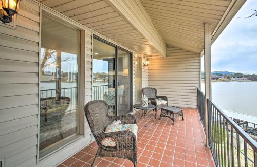Rockwell Apartment | Boat Slip Lake Hamilton Condo in Hot Springs!