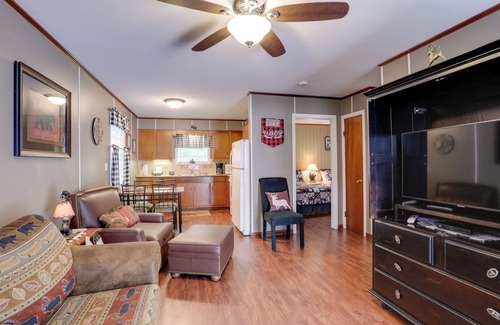 Greers Ferry Cottage | Boat, Swim & Hike: Cottage Near Greers Ferry Lake!