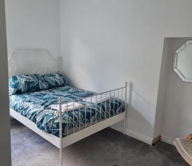 Abercwmboi Apartment | Bob's Bunkhouse