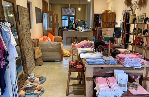 Ahungalla Bed & Breakfast | BoBo's Bed & Breakfast