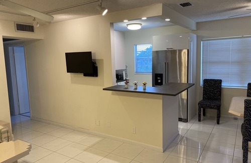 Hamptons at Boca Raton Condo | Boca Raton Condo In Gated 55+ Community