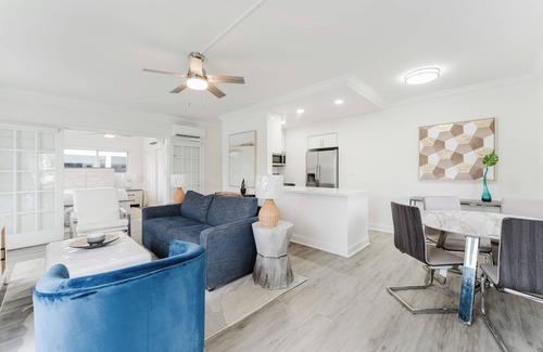 Boca Raton Condo | Boca Waterfront Getaway - Pool, Hot Tub, Gym & Views
