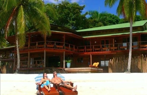 Carenero Island Bed & Breakfast | Bocas Beachfront Lodge "BBL Resort" King Suite Ocean View #2 Sand Level