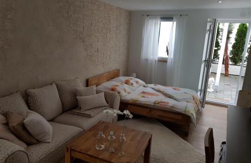 Schnetzenhausen Apartment | Bodensee Ferienwohnung Claudia 1