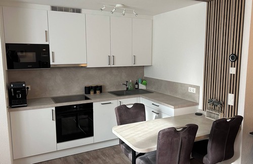 Waggershausen Apartment | Bodenseelodge Friedrichshafen - Apartment in a prime location