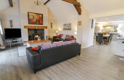 Pont-rug House | Bodrual Cottage