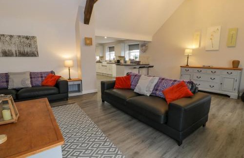 Pont-rug House | Bodrual Cottage