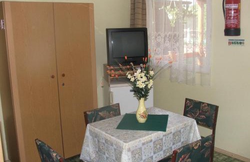 Zsorifurdo House | Boglárka Panzió - Étterem