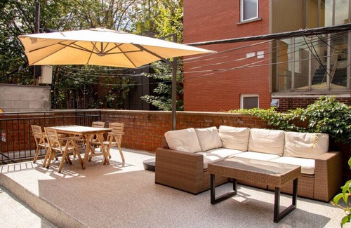 Plateau Mont Royal Apartment | Bohemian/2Bds/Rooftop/Terraces/Plateau/St-Denis/AC