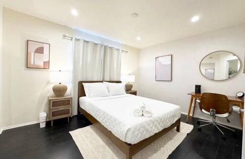 Burbank House | Bohemian Dream- 2BR, Retreat Near Hollywood -BR6