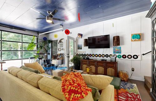 Muscle Shoals Hotel | Bohemian Hideaway