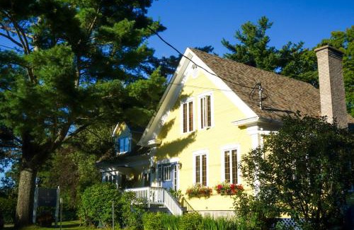 Bolton-Est Bed & Breakfast | Boisé Rivière