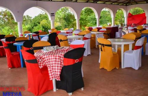 Ruma National Park Hotel | Boketchs Schloss Akarden Restaurant