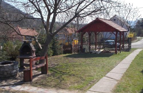 Sajogalgoc House | Boltíves Vendégház