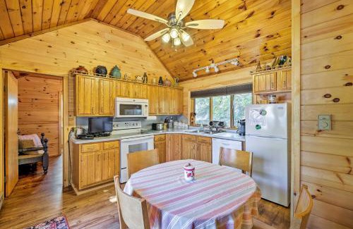 Bolton Landing House | Bolton Landing Cottage with Deck, Walk to Beach!