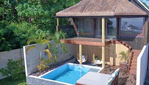 Luganville Villa | Bombua Beach House