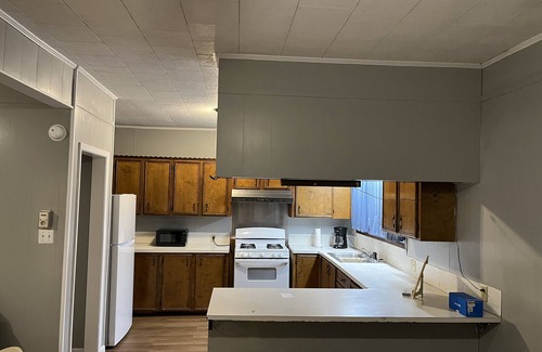 Eunice House | Bon Temps House - close to everything Eunice has to offer!
