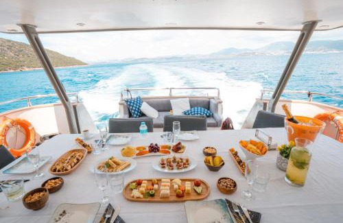 Bodrum City Center Boat Rental | Bona Dea 27m Motoryacht