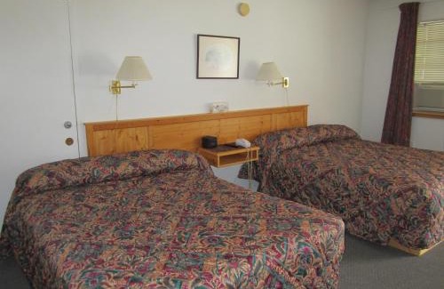 Dawson City Hotel | Bonanza Gold Motel