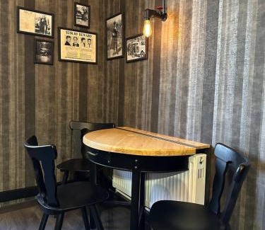 Gyumri Apartment | Bonnie and Clyde