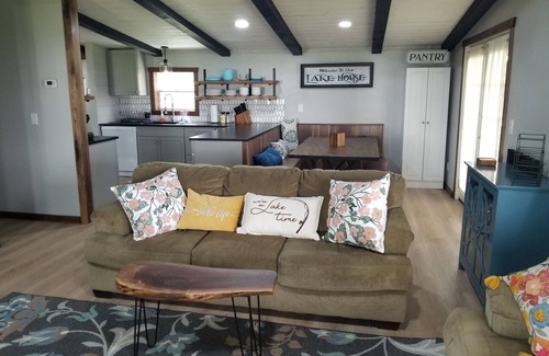 Bradford House | Book for summer fun at Eagles Cove on Lamoka ! Lake steps away