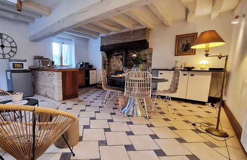 Nohant-Vic Cottage | Bordered by the river & millstream, 18th century Berrichon cottage