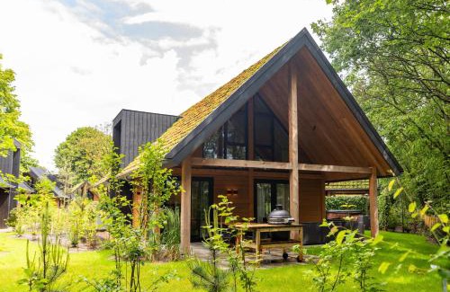 Wekerom House | Bos Villa met Hottub & Sauna | 8 personen