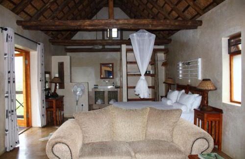 Laingsburg Cabin | Bosch Luys Kloof Nature Reserve