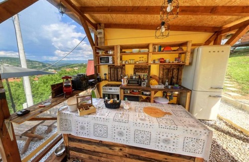 Visoko Cabin | BOSNIAN PYRAMID GLAMPING