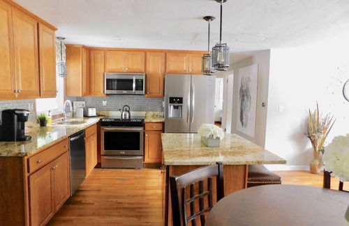 Randolph House | Boston-Randolph | Cozy Modern Home | Free Parking