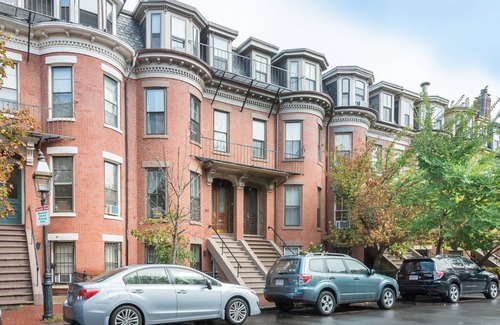 Columbus House | Boston's Most Charming Bed & Breakfast - Heart of the City