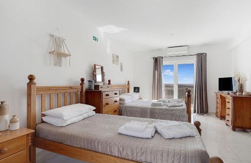 Portimao Apartment | Bougainvillea Suite