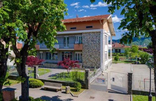 Revello House | Boulevard 900