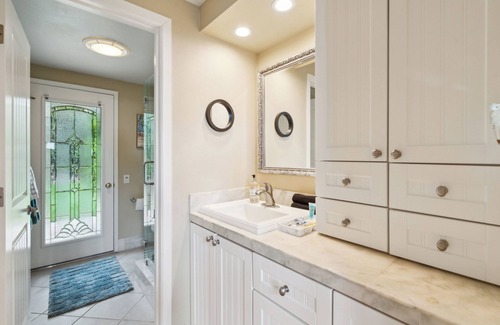 Thousand Oaks Villa | Bouquet Cottage
