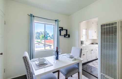 South Park Apartment | Boutique 1 bedroom in walkable & trendy neighborhood of South Park