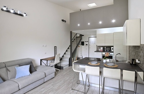 Santa Maria Novella Apartment | Boutique Apartment "Divided Two" in Florence