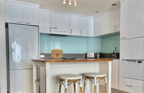 Manly Apartment | Boutique beach pad in the heart of Manly Beach - fully self contained