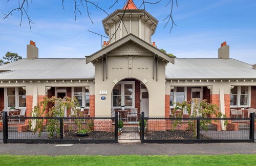 Geelong Apartment | Boutique Heritage Studios On Ryrie Geelong CBD Opposite hospital