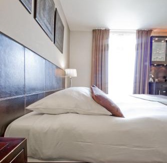 Aalsmeer Hotel | Boutique Hotel Chariot - Amsterdam Schiphol Airport