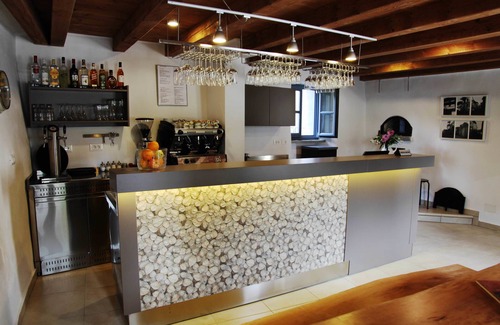 Kozana Apartment | Boutique Hotel Dvor