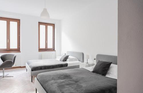 Seregno Bed & Breakfast | Boutique House in corte storica