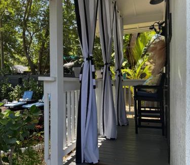 Fort Myers River District Apartment | Boutique Retreat in heart of River District