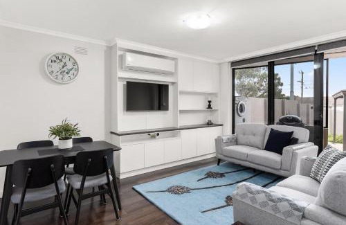 Essendon Apartment | Boutique Stays - Lilly Pilly